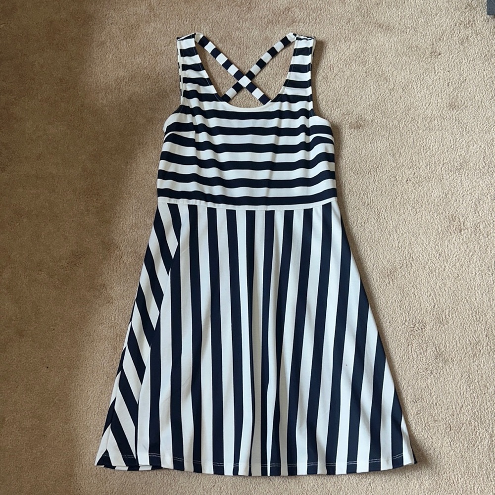 H&M navy/white striped sleeveless dress, new with tags! Size medium